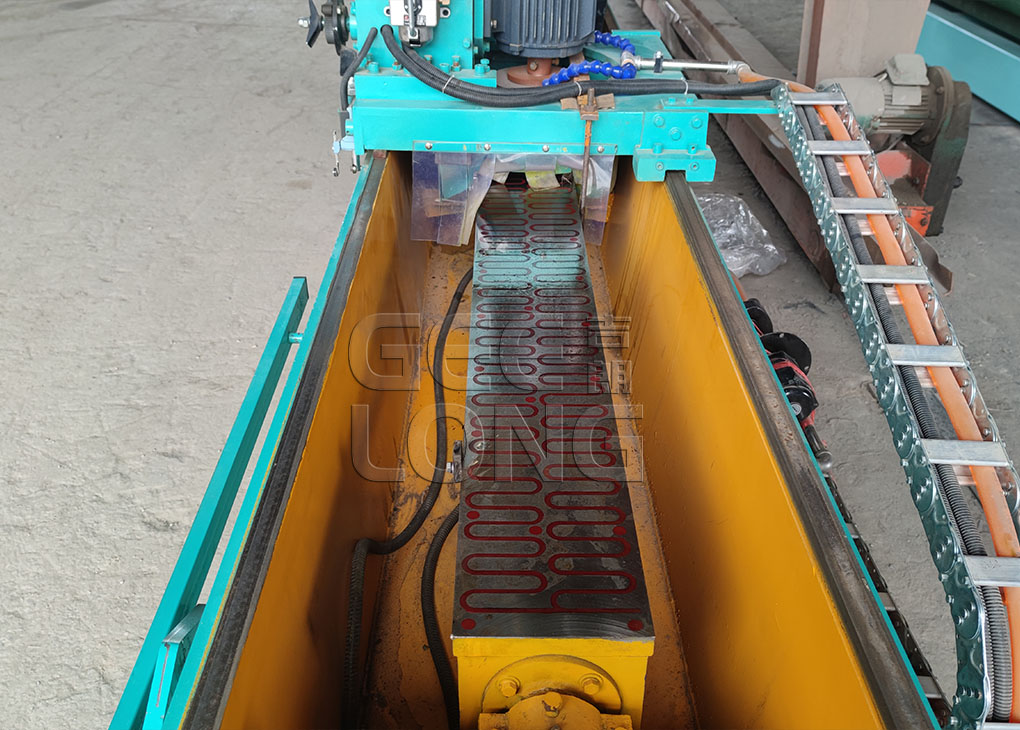 8feet automatic veneer peeling line exported by geelong