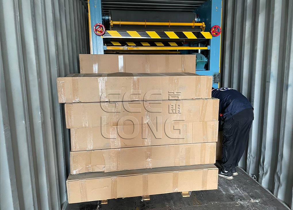 GEELONG exported glue spreader machine and table lifter to Indonesia