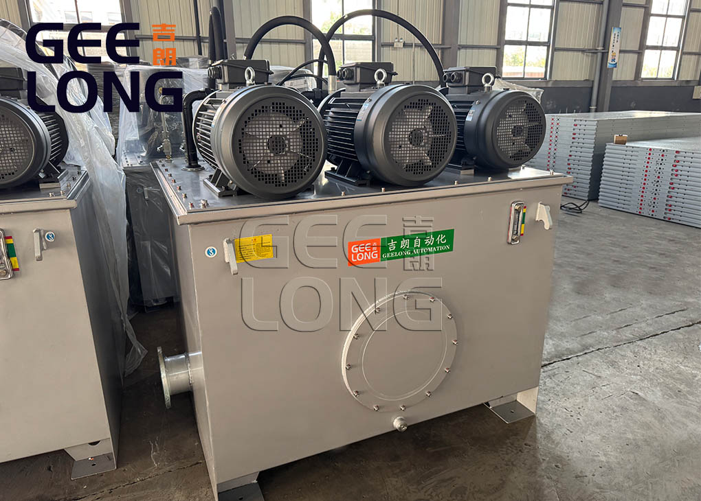 Hydraulic station for plywood hot press machine
