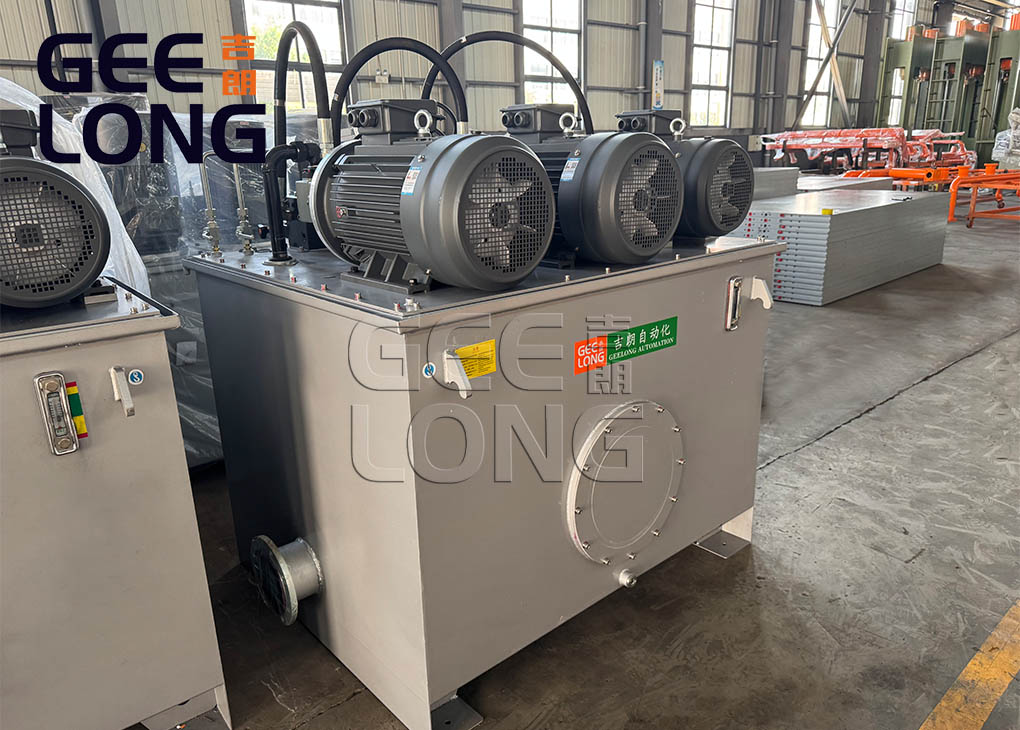 Hydraulic station for plywood hot press machine