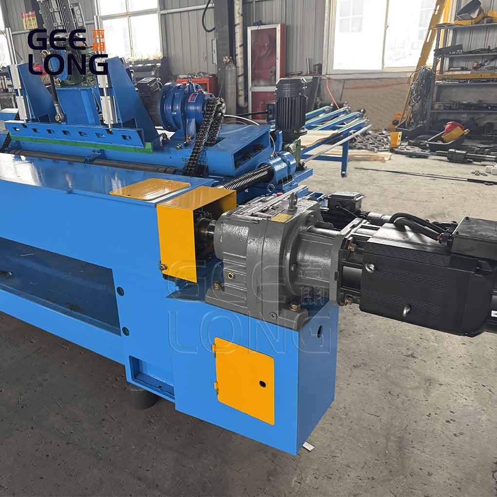 SMALL LOG veneer peeling line GEELONG